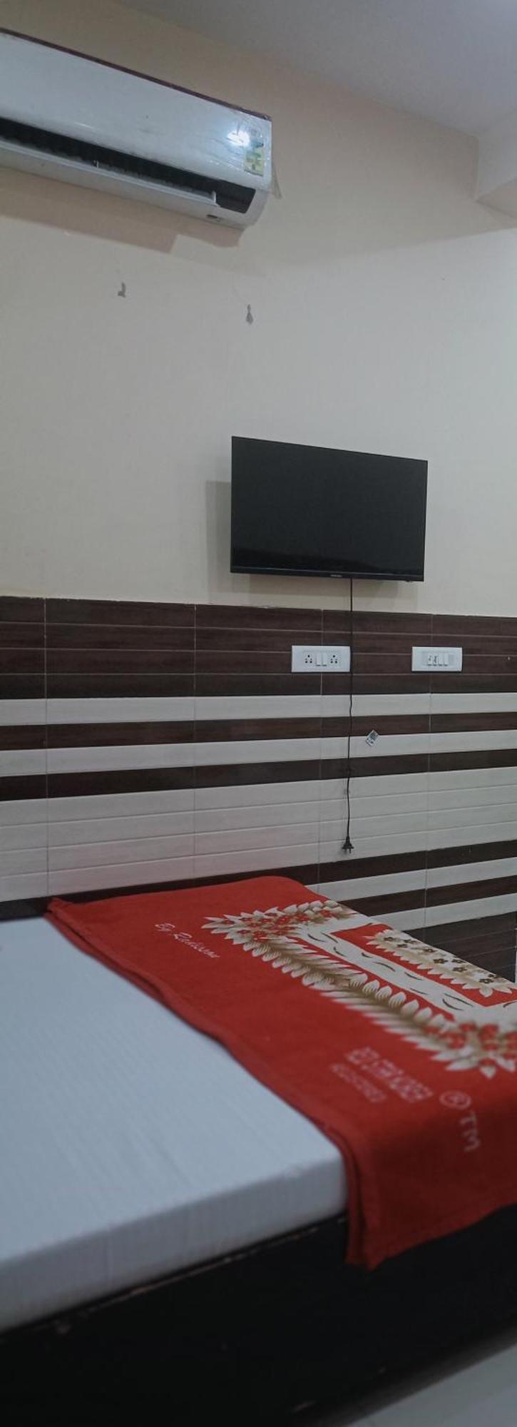 New Gayatri Palace Near Prem Mandir Vrindavan Luaran gambar